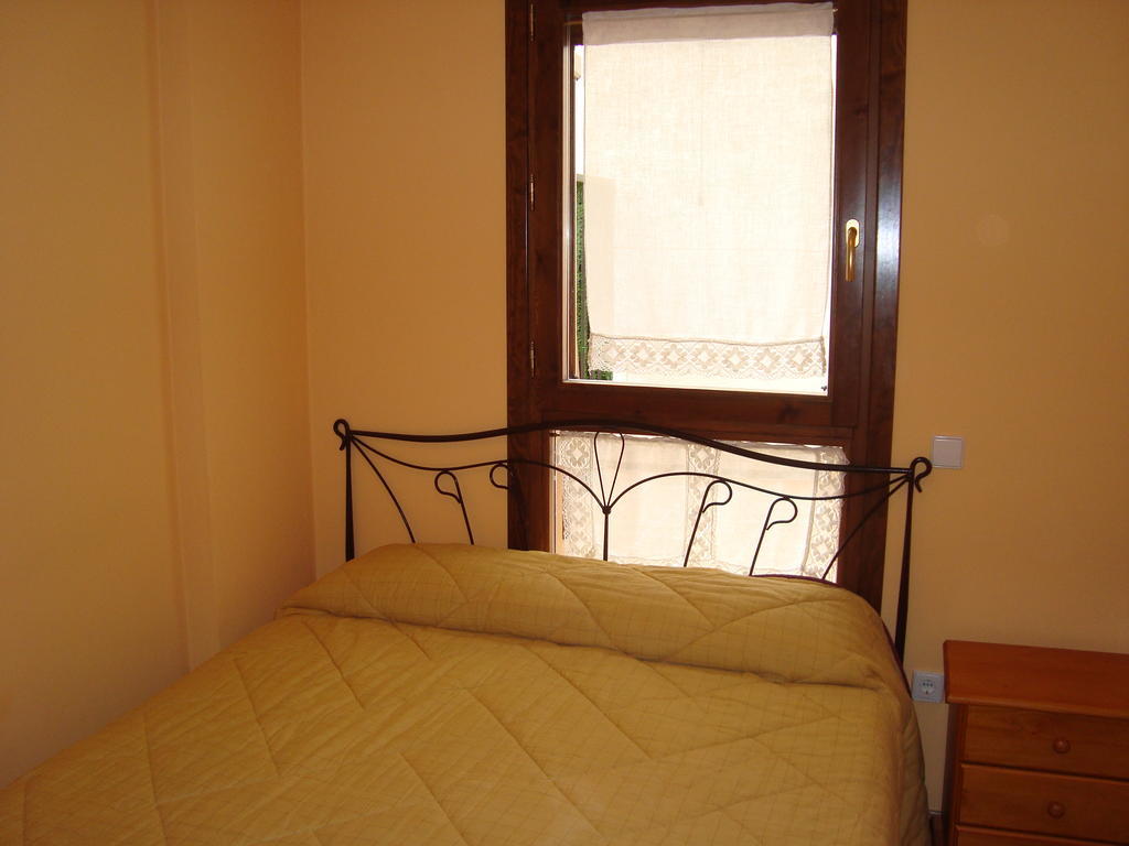 Apartamentos Saila كاستيخون ذي سوئسّي الغرفة الصورة