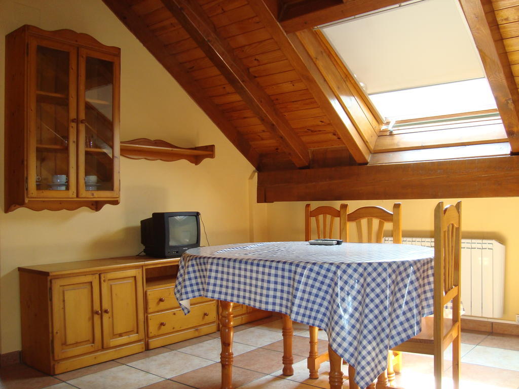 Apartamentos Saila كاستيخون ذي سوئسّي الغرفة الصورة